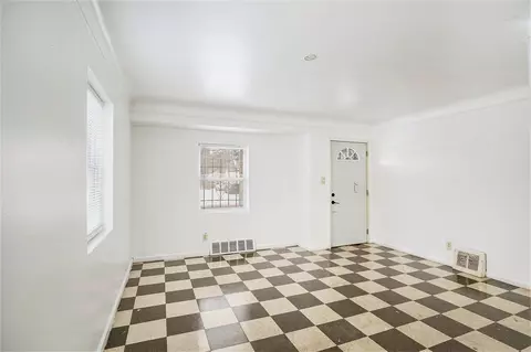 345 E Balltimore, Flint, MI 48505 photo 7