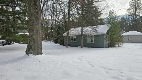 1421 Pine, Wellston, MI 49689