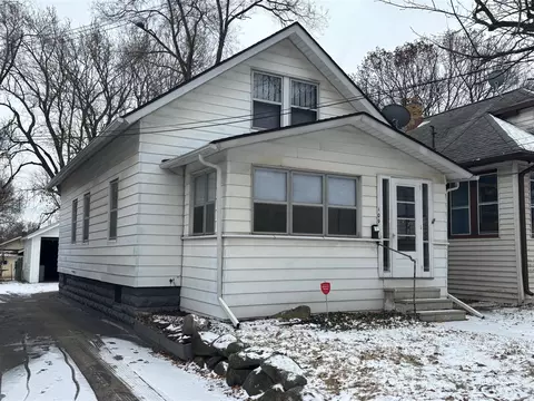109 W Palmer, Jackson, MI 49203
