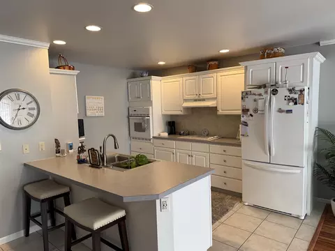 Kitchen - 104 E Gatehouse, Edmore, MI 48829 photo 1 of 1
