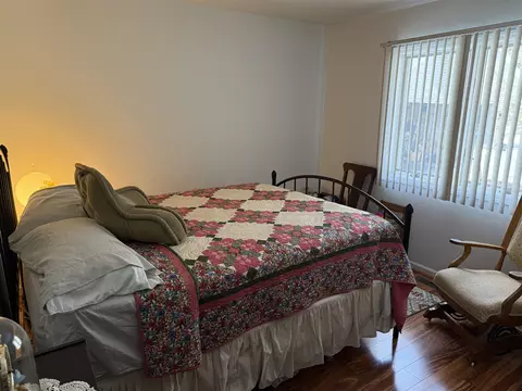 Bedroom - 104 E Gatehouse, Edmore, MI 48829 photo 3 of 4