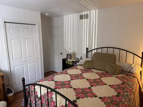 Bedroom - 104 E Gatehouse, Edmore, MI 48829 photo 4 of 4