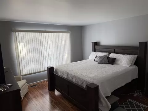Bedroom - 104 E Gatehouse, Edmore, MI 48829 photo 1 of 4
