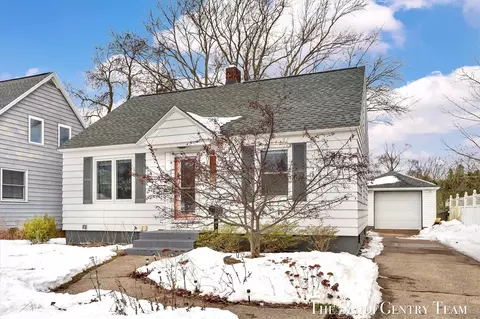 1345 Waverly, Grand Haven, MI 49417