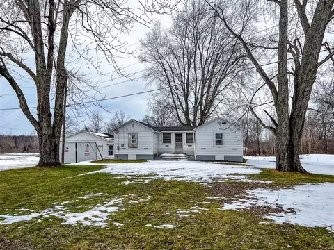 2520 M-140, Watervliet, MI 49098
