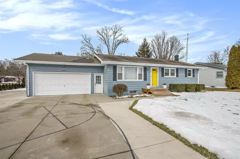 6062 Bonanza, Stevensville, MI 49127
