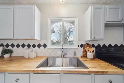 4154 Heathgate, Lansing, MI 48911 photo 17