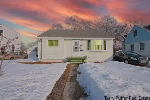 2652 Liberty, Norton Shores, MI 49441