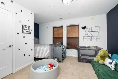 Bedroom - 604 Maple Oaks, Saline, MI 48176 photo 6 of 9