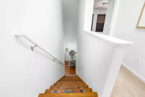Entry Way - 604 Maple Oaks, Saline, MI 48176 photo 5 of 9