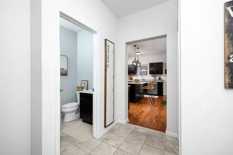 Entry Way - 604 Maple Oaks, Saline, MI 48176 photo 3 of 9