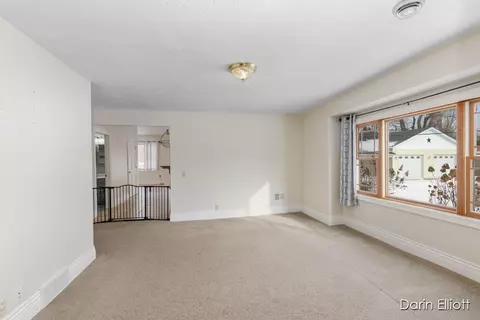 Living - 532 W Main, Stanton, MI 48888 photo 3 of 4