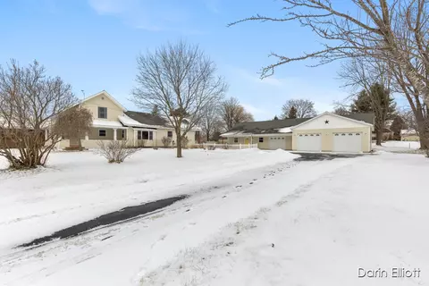 Exterior - 532 W Main, Stanton, MI 48888 photo 9 of 9