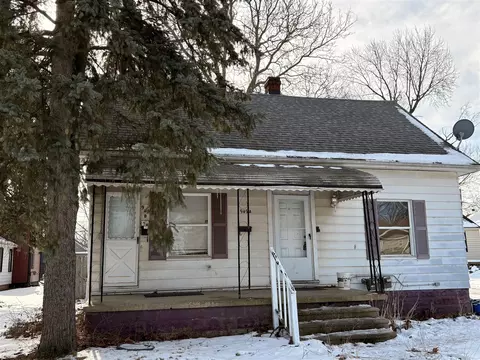 949 Boston, Waterford, MI 48328