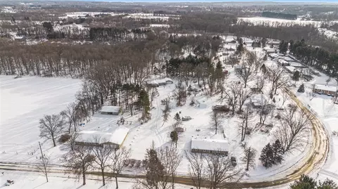 4448 E Riv, Buchanan, MI 49107 photo 24
