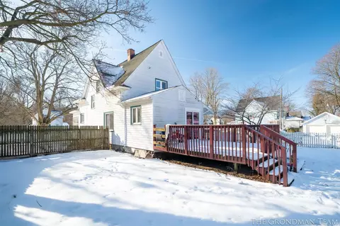 804 Morton, Belding, MI 48809 photo 39