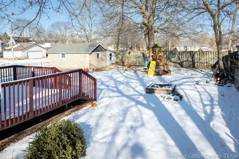 804 Morton, Belding, MI 48809 photo 40