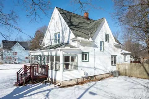 804 Morton, Belding, MI 48809 photo 3