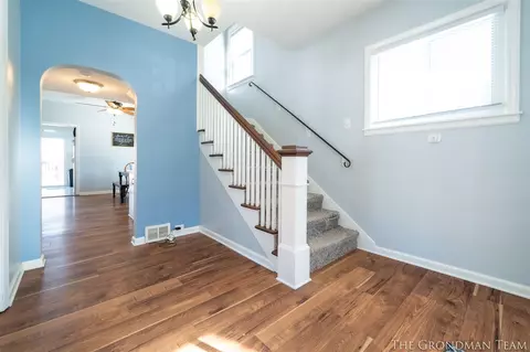 804 Morton, Belding, MI 48809 photo 8
