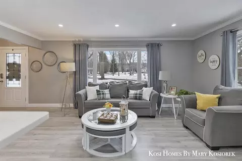 Living - 3016 Mccabe, Ada, MI 49301 photo 2 of 5