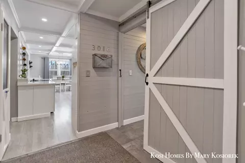 Entry Way - 3016 Mccabe, Ada, MI 49301 photo 2 of 2