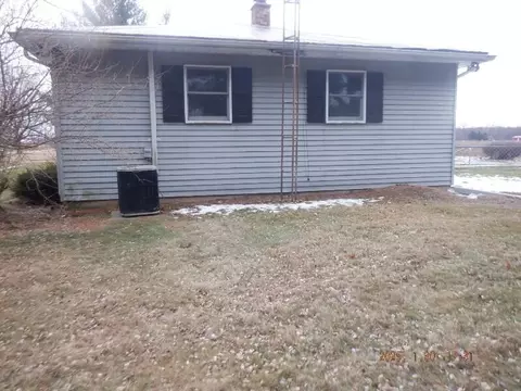 Exterior - 12464 Quaker, Constantine, MI 49042 photo 2 of 6