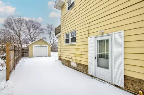 Exterior - 607 S West, Jackson, MI 49203 photo 5 of 6