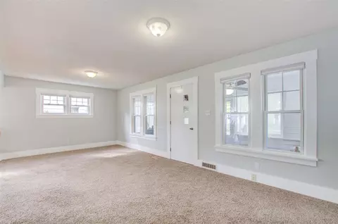 Living - 607 S West, Jackson, MI 49203 photo 1 of 3