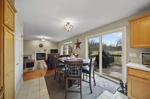 Dining - 6753 Taylorfield, Jackson, MI 49201 photo 1 of 2