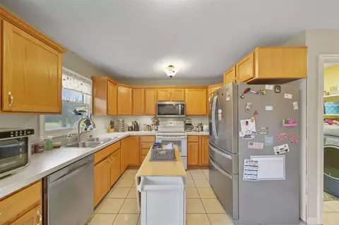 Kitchen - 6753 Taylorfield, Jackson, MI 49201 photo 1 of 3