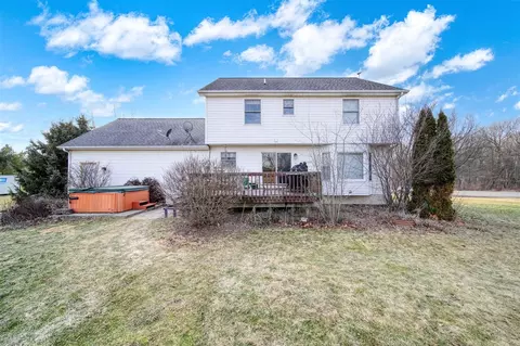 Exterior - 6753 Taylorfield, Jackson, MI 49201 photo 7 of 14