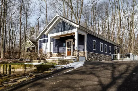3441 Lake Chapin, Berrien Springs, MI 49103