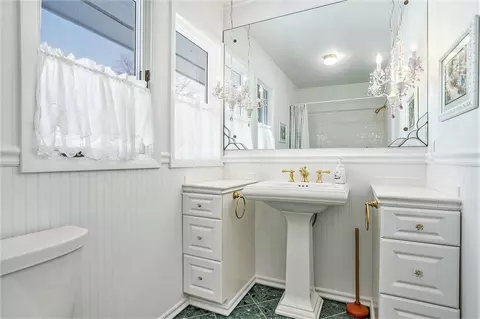 Bath - 715 Allison, Marshall, MI 49068 photo 3 of 4