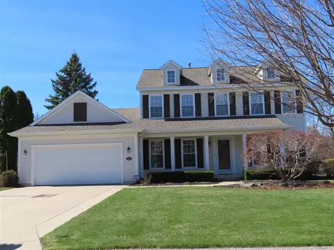 623 Hartfield, Ada, MI 49301
