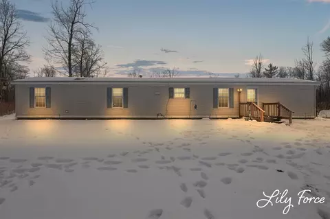 540 22 Mile, Kent City, MI 49330