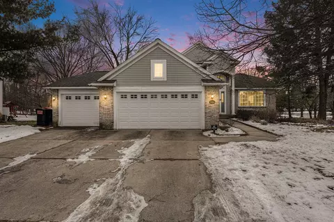 5504 E Heathwood, Kentwood, MI 49512