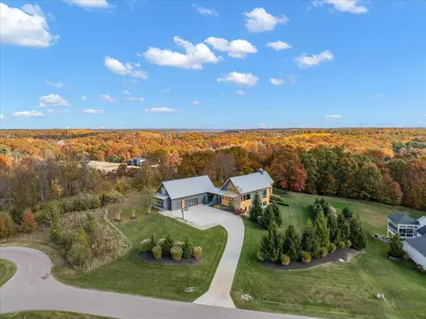 2880 Burwood Hl, Ada, MI 49301