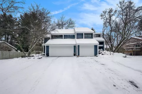 2406 Strathmore, Kalamazoo, MI 49009