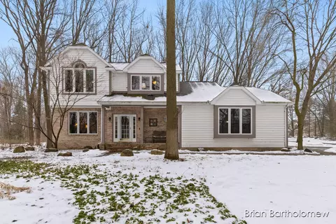 9601 Missaukee, Haslett, MI 48840