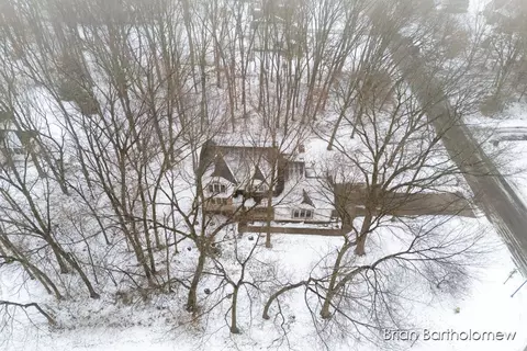 9601 Missaukee, Haslett, MI 48840 photo 3