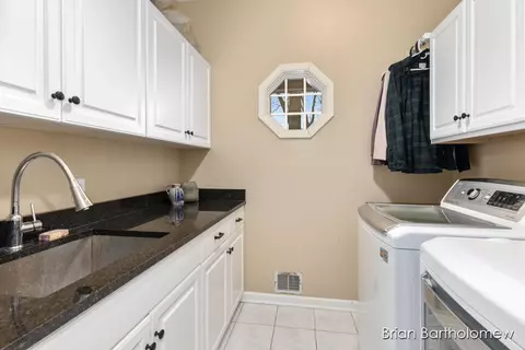 9601 Missaukee, Haslett, MI 48840 photo 24