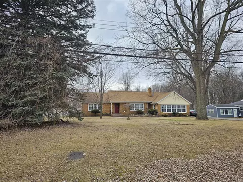 10430 Beech Daly, Taylor, MI 48180