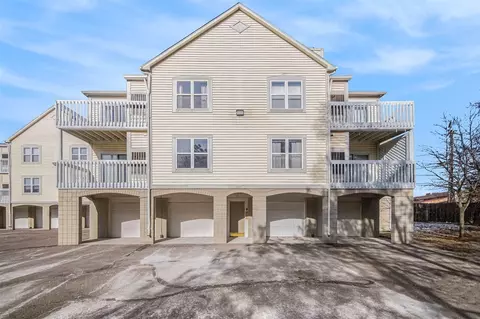 2201 S Huron #2, Ann Arbor, MI 48104