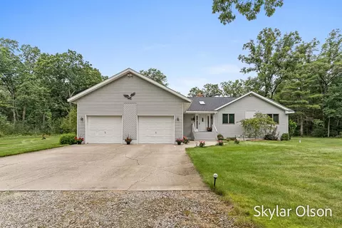 4898 E Skeels, Holton, MI 49425