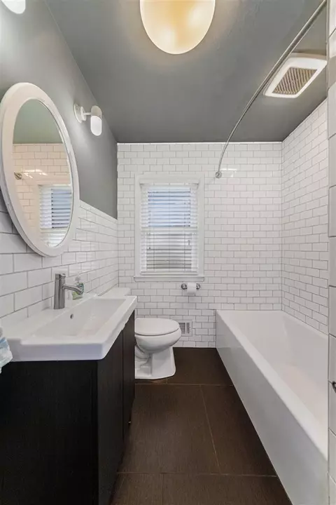 Bath - 839 Springcrest, Jackson, MI 49203 photo 1 of 1