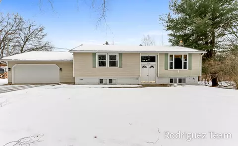 5124 N Weber, Whitehall, MI 49461