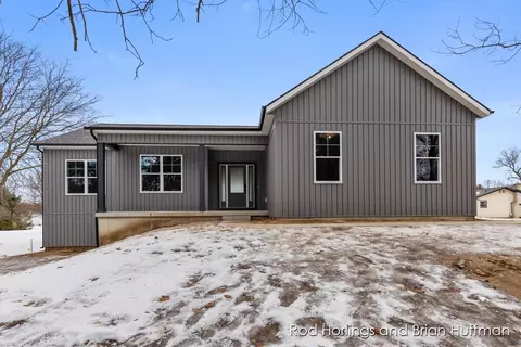 2169 Valentine, Grand Rapids, MI 49525