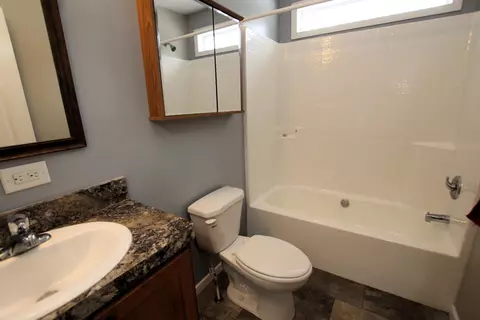 Bath - 4530 Valeries, Newaygo, MI 49337 photo 5 of 9