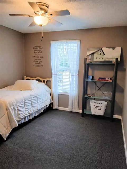 Bedroom - 4530 Valeries, Newaygo, MI 49337 photo 2 of 2