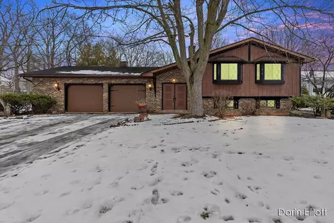 1686 Stonehaven, Holt, MI 48842